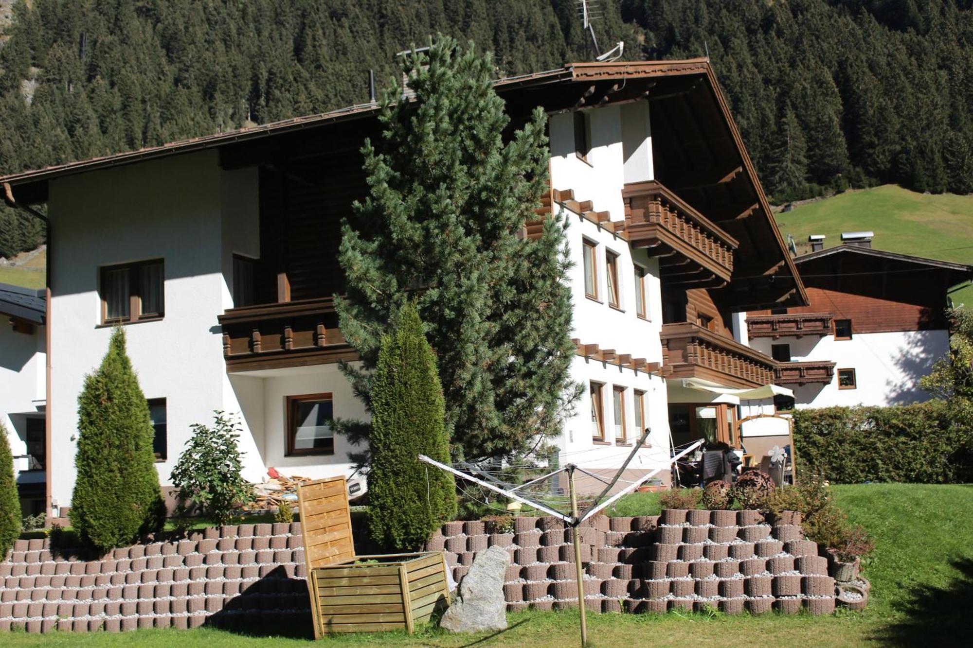Haus Astoria Apartamento Sankt Leonhard im Pitztal Exterior foto