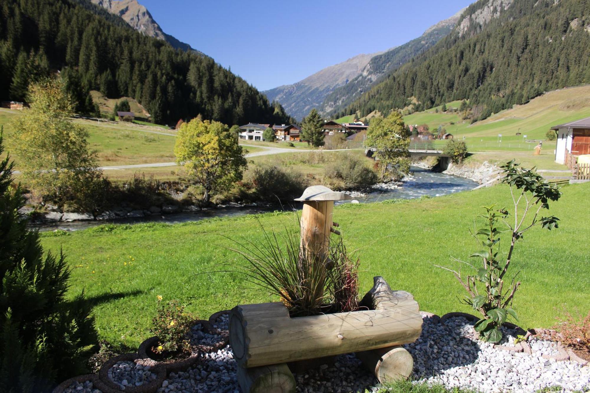 Haus Astoria Apartamento Sankt Leonhard im Pitztal Exterior foto