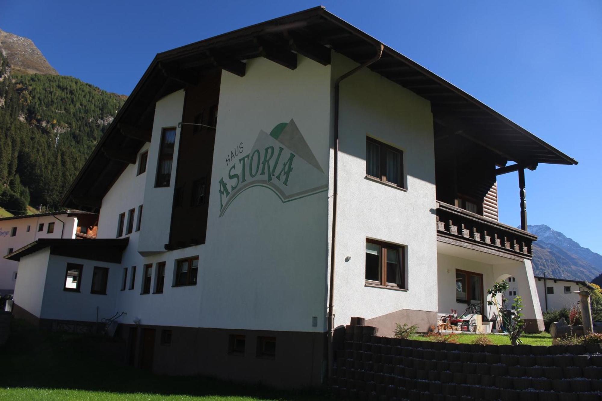 Haus Astoria Apartamento Sankt Leonhard im Pitztal Exterior foto